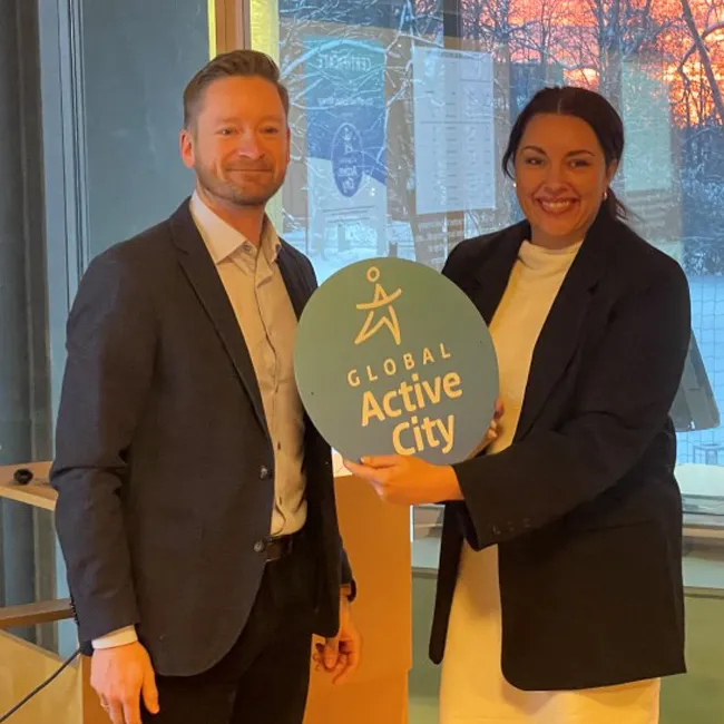 Fredrikstad Global Active City_handing over medal 650.jpg