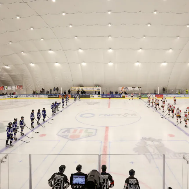 REALICE_sb 1 2022_hockey championship in the new airdome.jpg